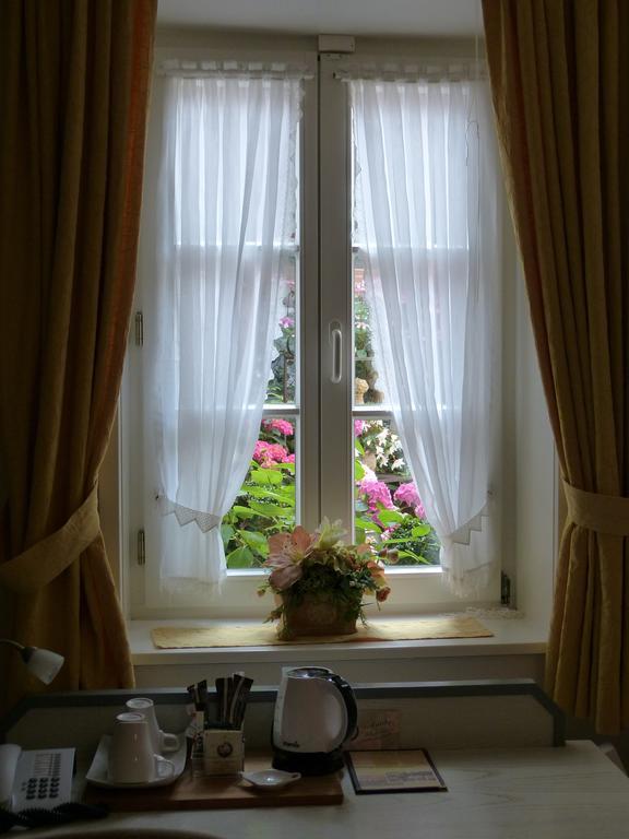 Hotel Am Hehlentor 첼레 외부 사진