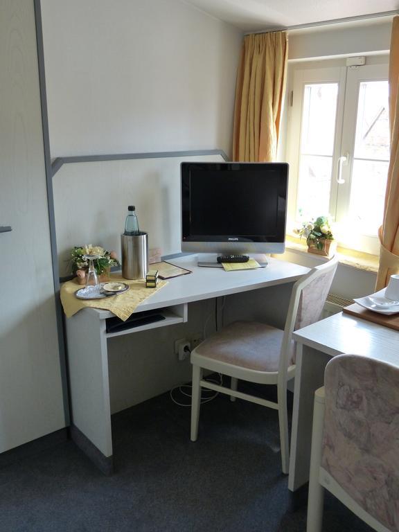 Hotel Am Hehlentor 첼레 외부 사진