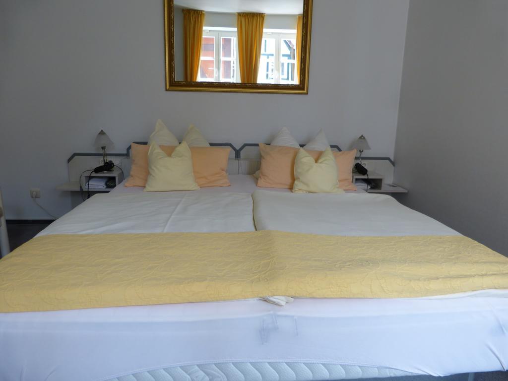 Hotel Am Hehlentor 첼레 외부 사진