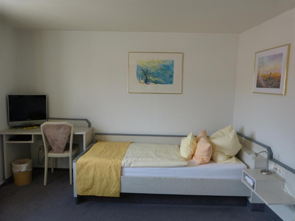 Hotel Am Hehlentor 첼레 외부 사진